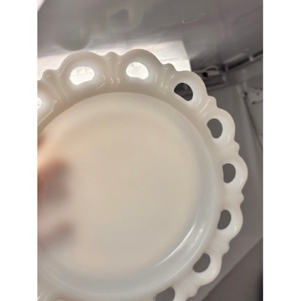 Vtg Milk Glass Plates Set of 2 White Open Lace Floral Scalloped Rim 7" 8" Wall - Picture 8 of 8